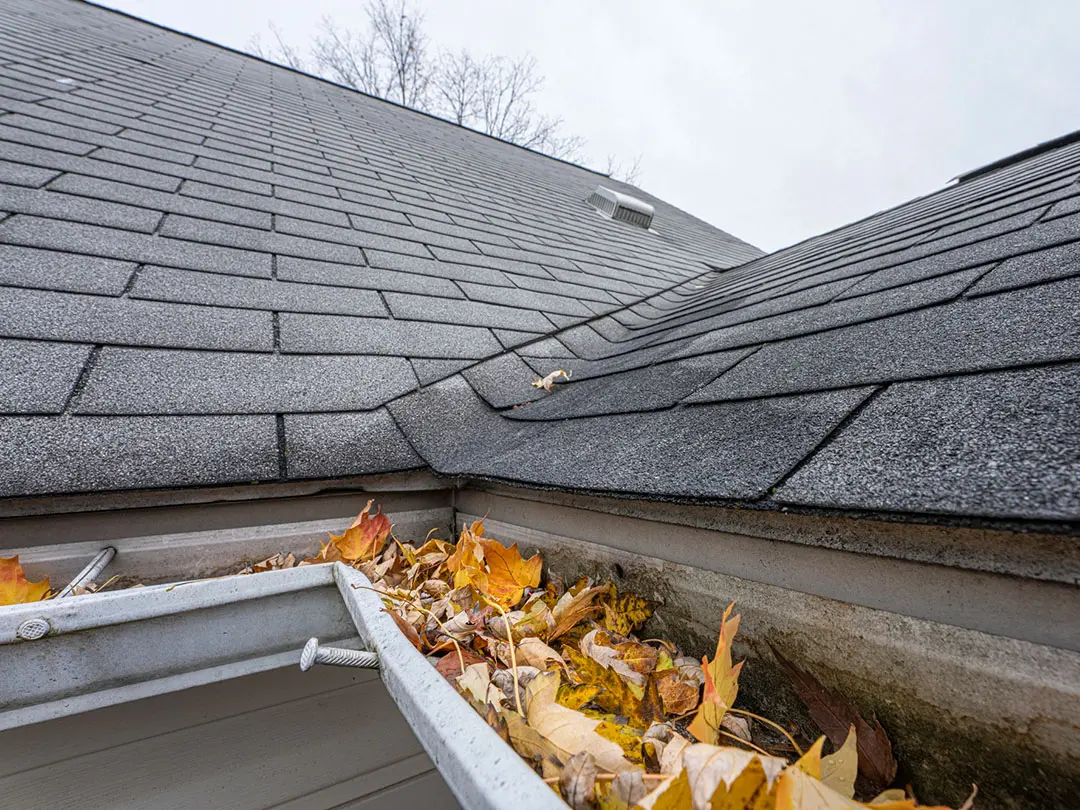 What Causes Gutters to Sag and How to Fix It